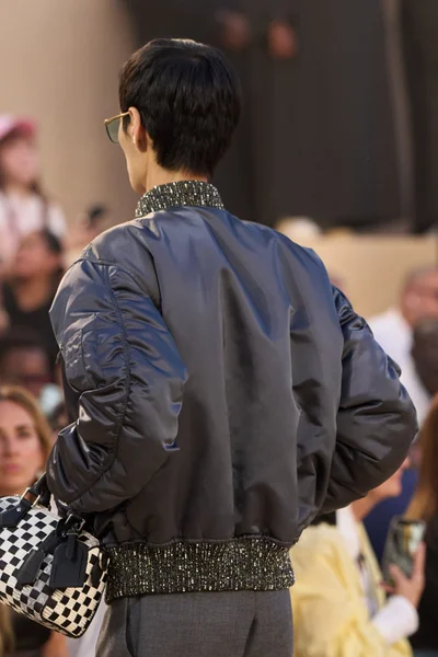 Look 22